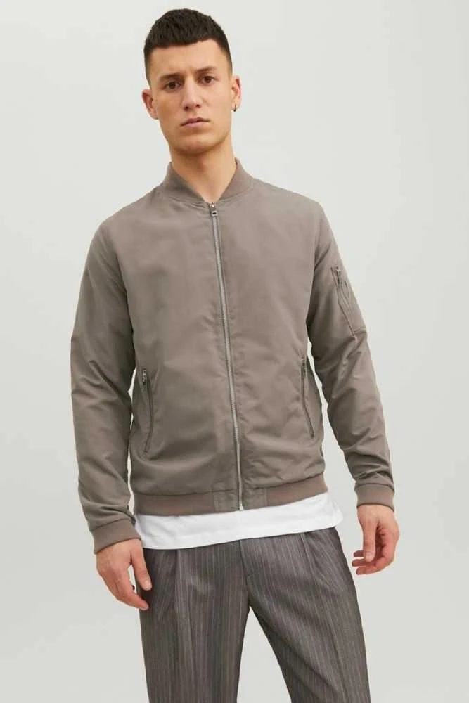 Tarpsezonis Jack &amp;amp; Jones