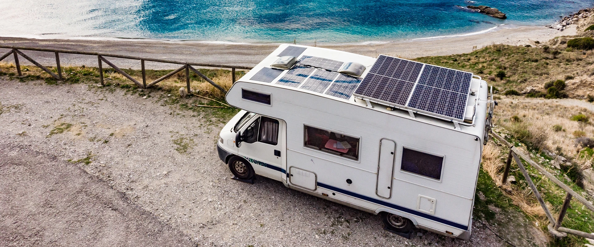 Qoltec Solarny regulator ładowania MPPT su czujnikiem temperatury 20A |12V / 24V | LCD | 2 x USB | GEL | LiFePO4 aprašymas - Prekės nuotrauka