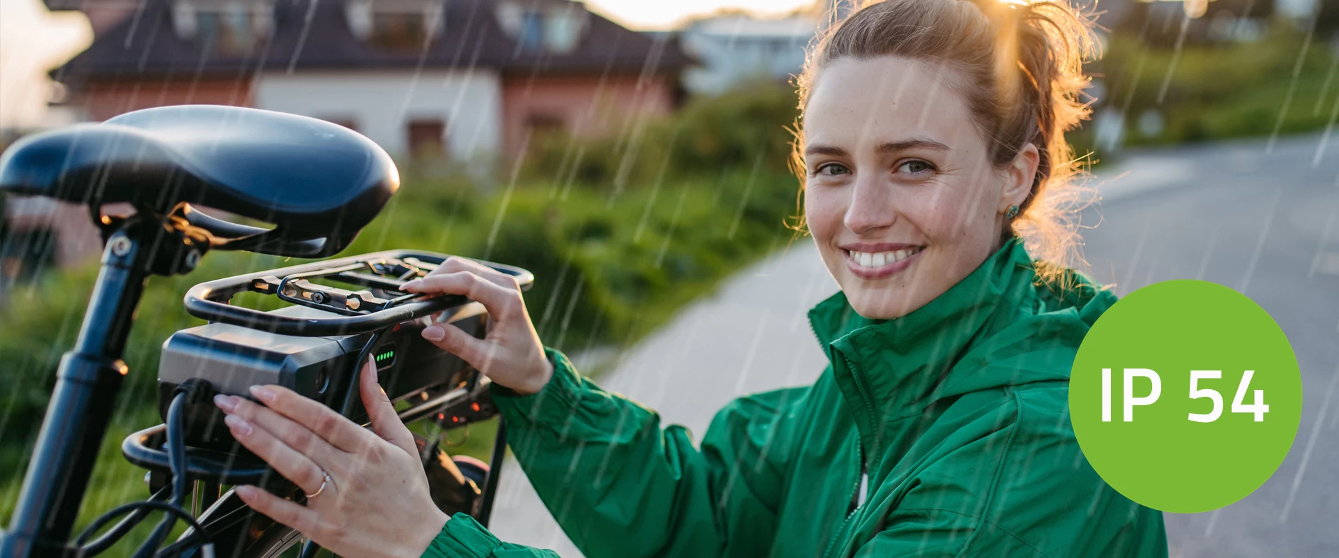 Qoltec Szybka Įkroviklis do roweru hulajnogi skutera elektrycznego 36V | 42V | 2A | przewód otwarty bez wtyczki | wodoodporna +kabelis zasilający aprašymas - Prekės nuotrauka