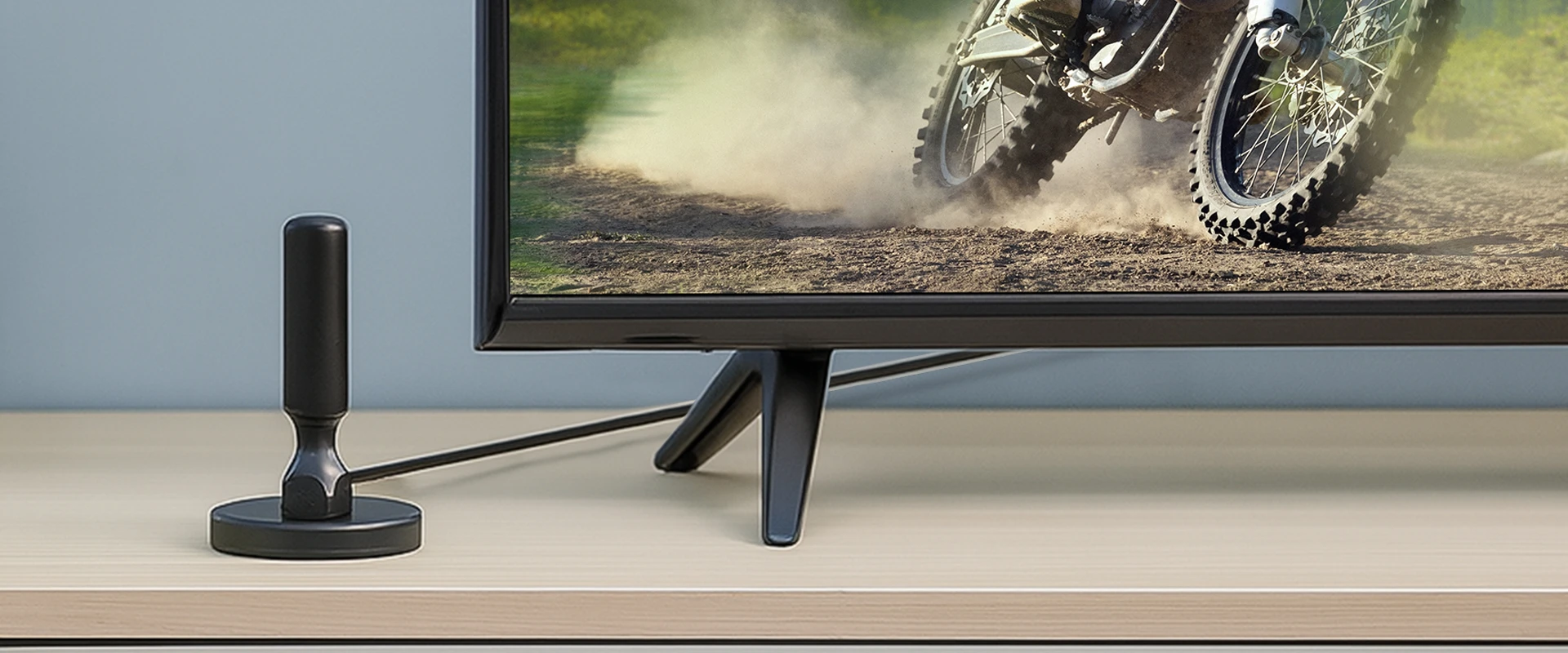 Zenwire Qoltec Wewnętrzna Antena TV DVB-T2 ze wzmacniaczem sygnału i magnetyczną podstawą | 4K | 28dBi | 5m aprašymas - Prekės nuotrauka