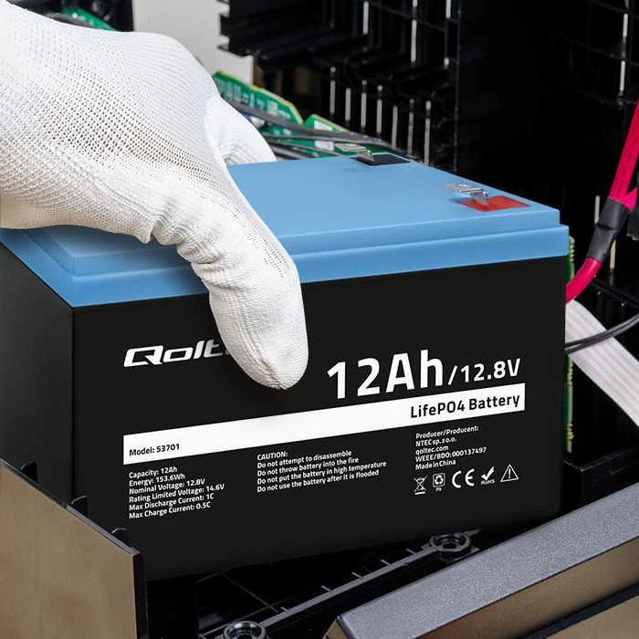 QOLTEC 53701 LiFePO4 ličio geležies fosfato baterija / 12,8V / 12Ah / 153,6Wh / BMS