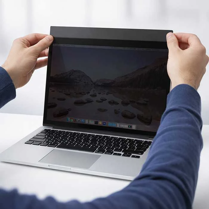 QOLTEC 51070 Qoltec Privatizuojantis filtras RODO do MacBook Pro Retina (2012-2015) 15,4