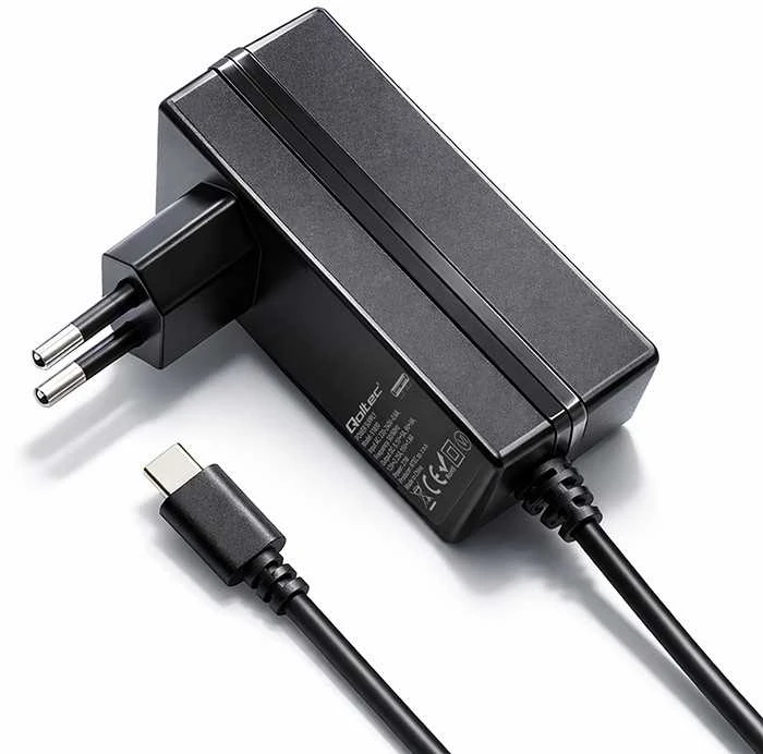 Qoltec Įkroviklis Super FAST PD do Raspberry PI 5 | USB-C | 27W | 5.1V | 5A | Juoda