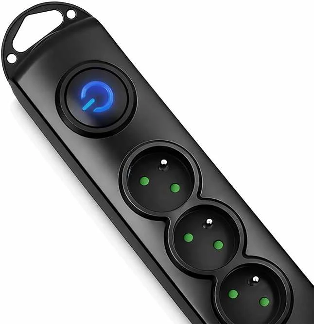QOLTEC 50112 Surge Protector 6 maitinimo lizdas 3,0m