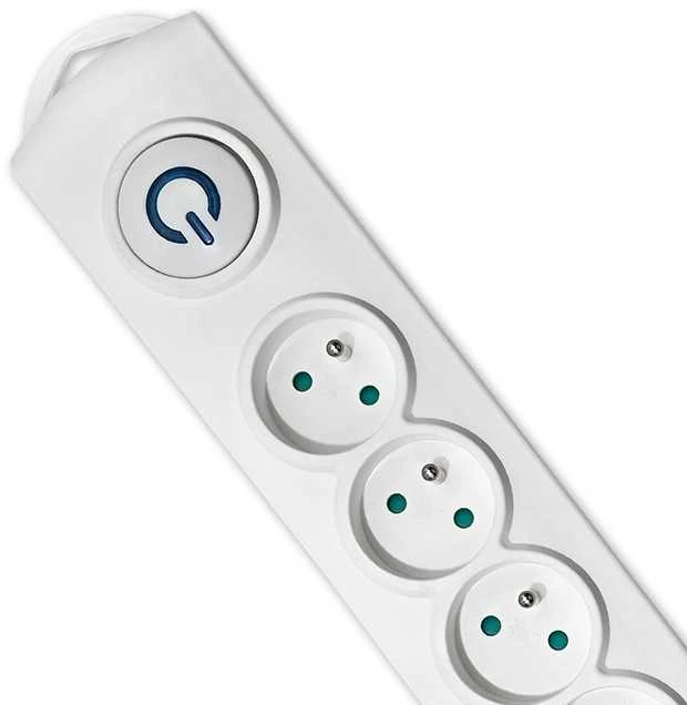 QOLTEC 50293 Apsauga nuo viršįtampių 8 lizdai 1,5m
