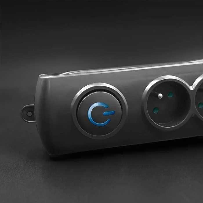 QOLTEC Apsauga nuo viršįtampių Quick Switch 5 lizdai 3m juodas