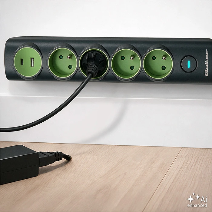 Qoltec Listwa zasilająca su podświetlanym włącznikiem | Przedłużacz 6w1 | 4 gniazda su uziemieniem | 1xUSB-C 15W | 1xUSB 12W | 1.8m
