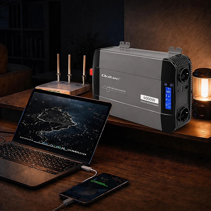 Qoltec Pure Sine Wave | 12V na 230V | 2000/4000W