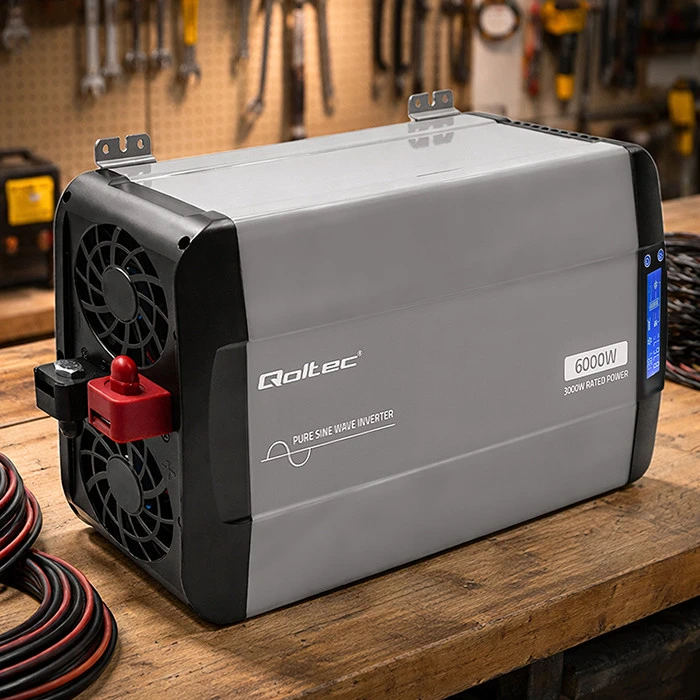 Qoltec Pure Sine Wave | 12V na 230V | 3000/6000W