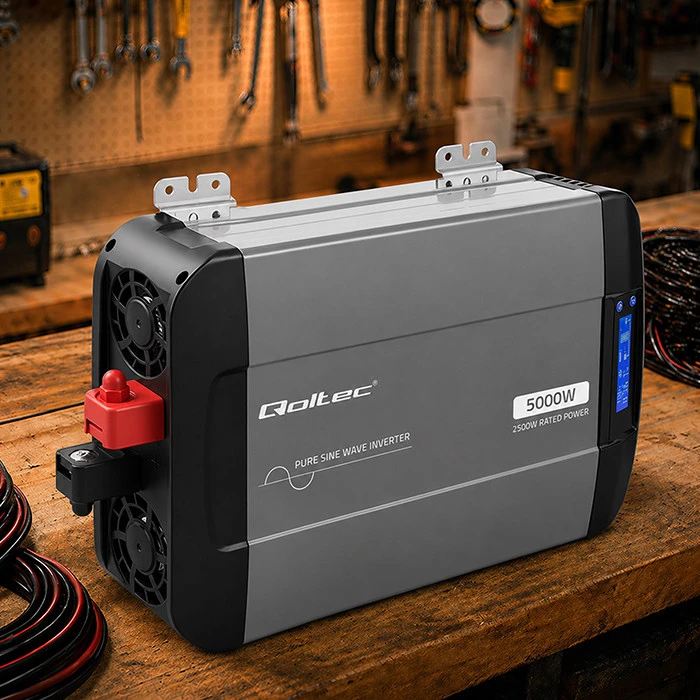 Qoltec Pure Sine Wave | 12V na 230V | 2500/5000W