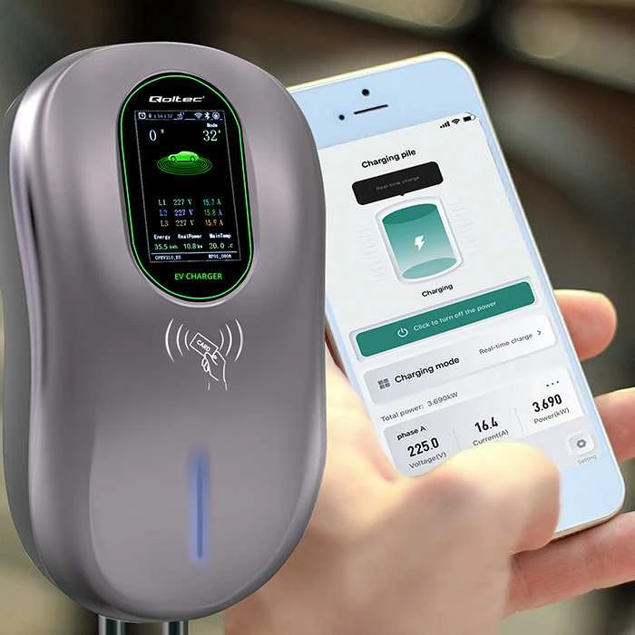 Qoltec EV įkroviklis su LCD ekranu ir nuotoliniu valdymu
