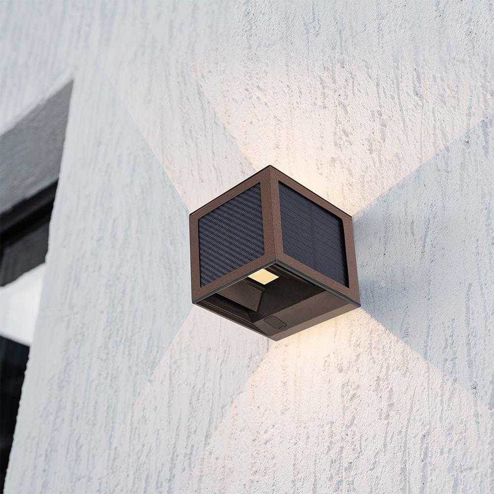 Sieninis šviestuvas 9W LED sieninis įkraunamas šviestuvas su saulės baterija ir judesio davikliu, rudas, 3000/4000/6000K, IP65