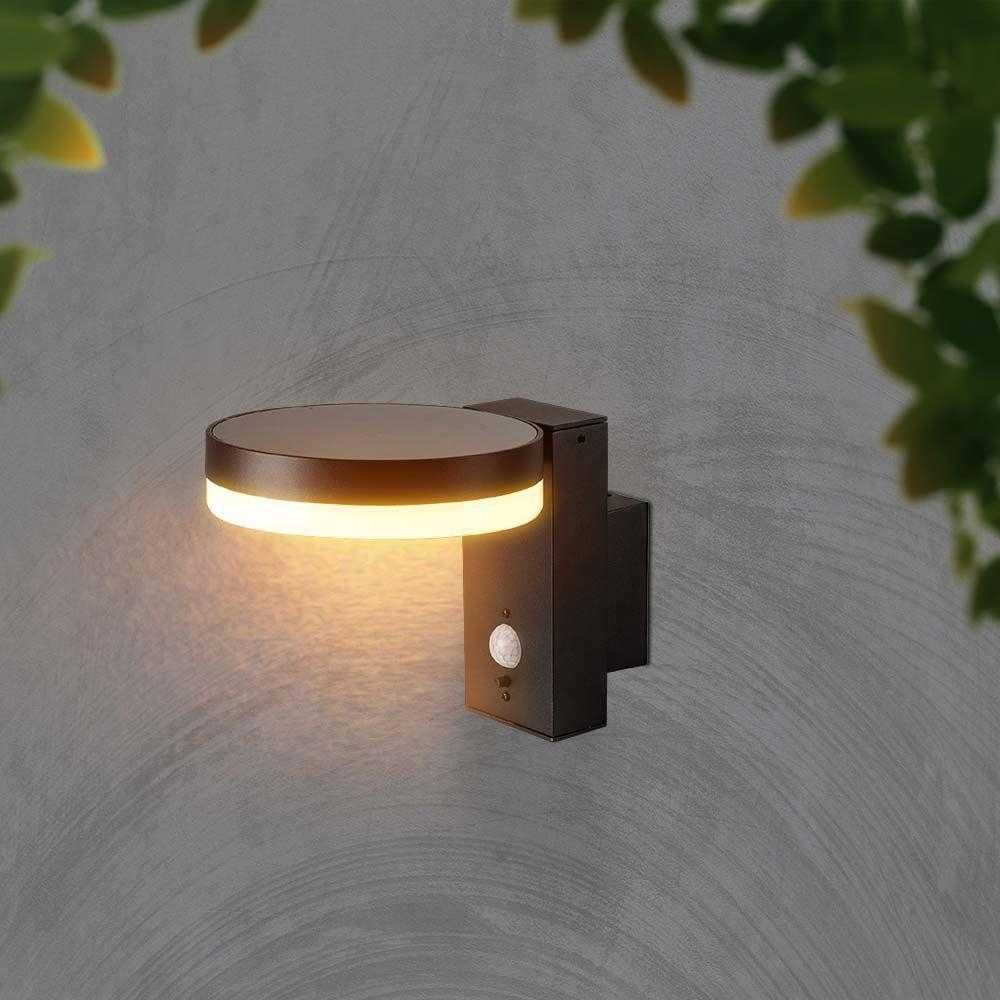 Sieninis šviestuvas V-tac 5,5W LED sieninis lauko šviestuvas su saulės baterija ir judesio davikliu, juodas, 3000K, IP54