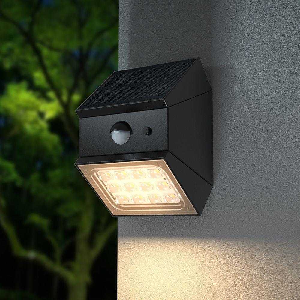 Sieninis šviestuvas V-tac 2,5W LED sieninis įkraunamas šviestuvas su saulės baterija ir judesio davikliu, juodas, 3000/4000/6000K, IP65