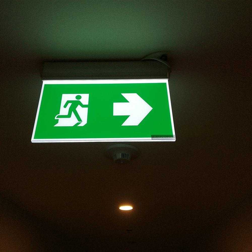 Lubinis šviestuvas 2W LED paviršinis evakuacinis šviestuvas, IP20, 6000K, CREE LED chip, su 3h avariniu moduliu
