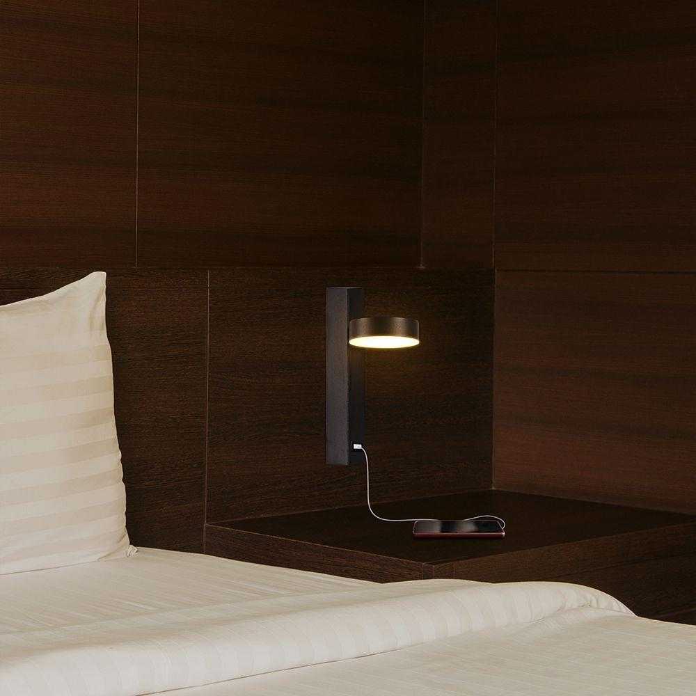 V-tac 8W LED sieninis šviestuvas, juodas, 3000K, su USB