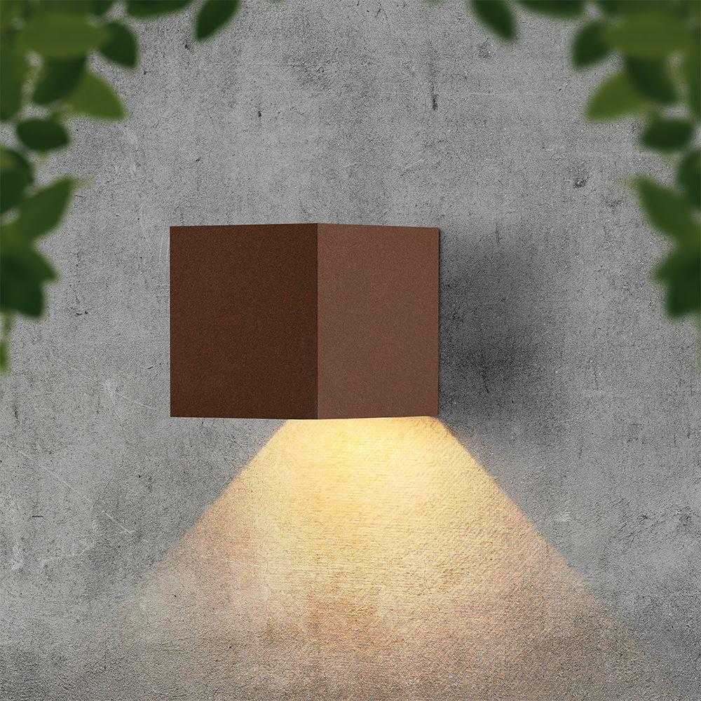 Sieninis šviestuvas 9W LED sieninis įkraunamas šviestuvas su saulės baterija ir judesio davikliu, rudas, 3000/4000/5000K, IP65