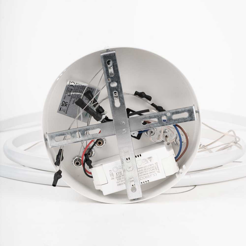 V-tac 32W LED pakabinamas šviestuvas, baltas, 3000K