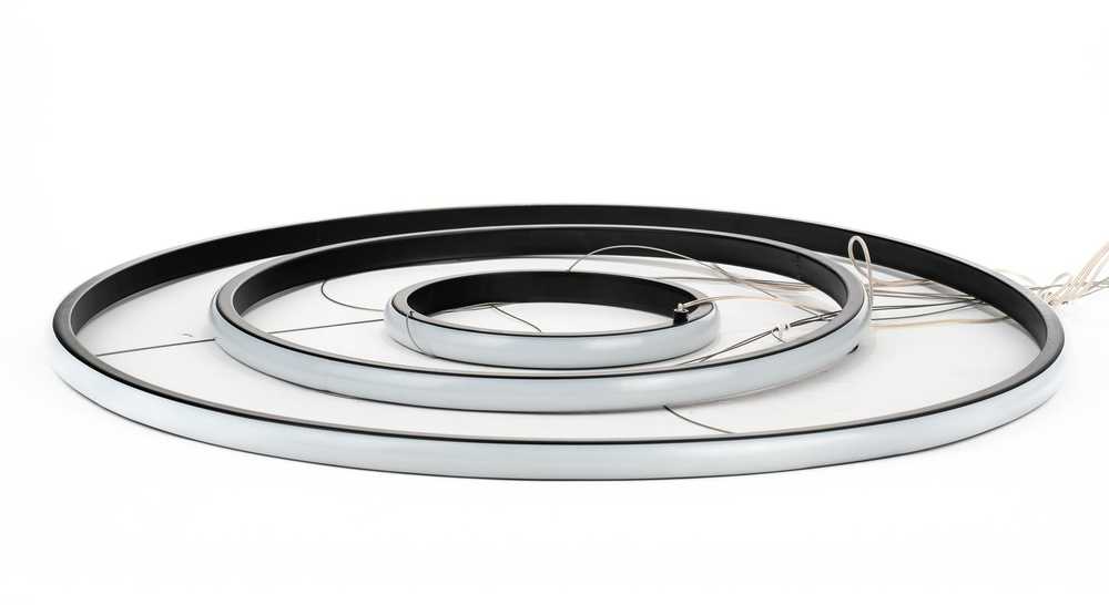 V-tac 32W LED pakabinamas šviestuvas, juodu korpusu, 3000K