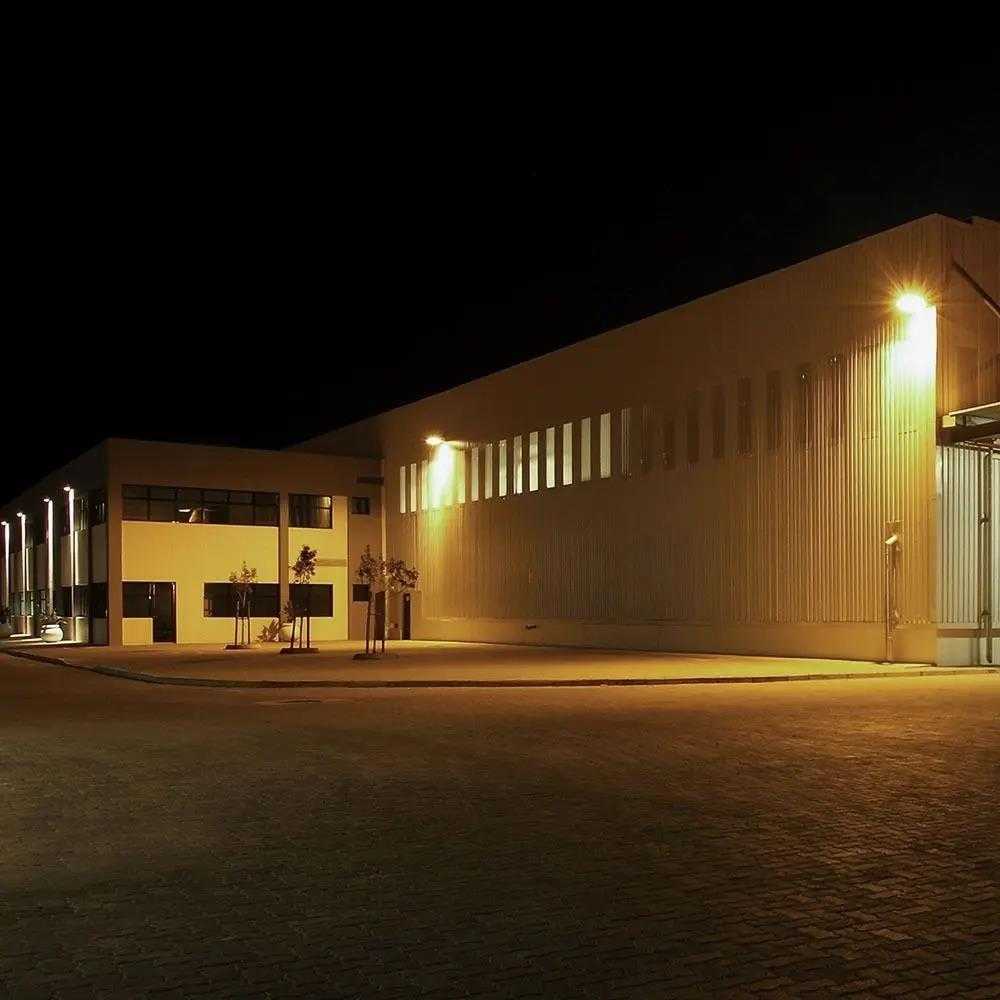 V-tac 100W LED prožektorius, E-serija, juodu korpusu, 4000K