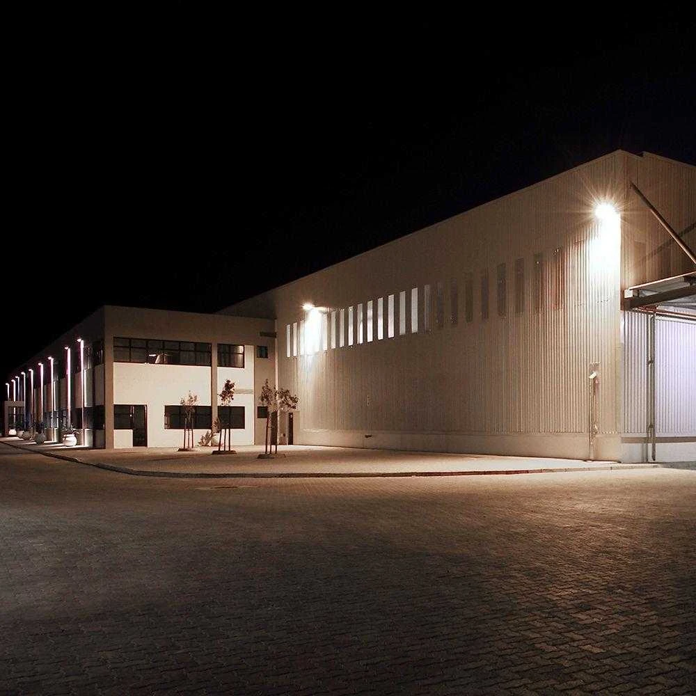 V-tac 30W LED prožektorius, juodu korpusu, 3000/4000/6500K