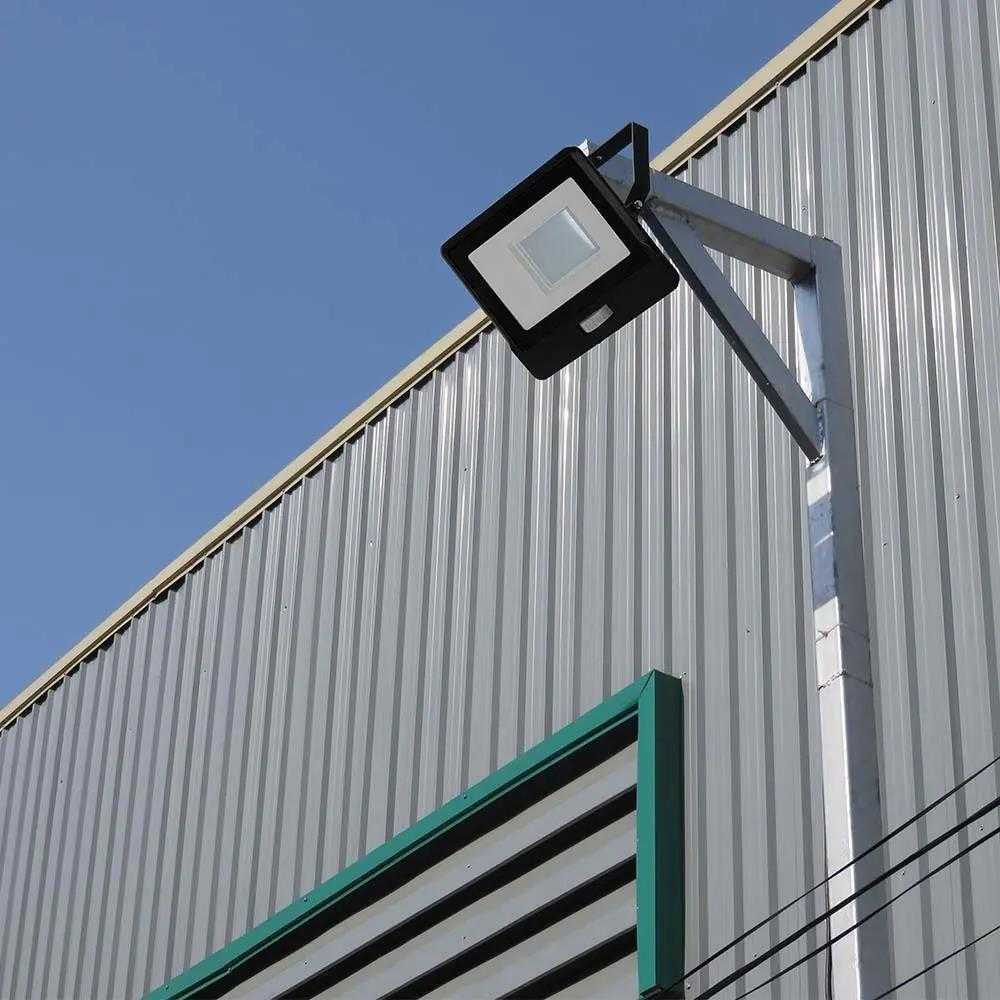Samsung 50W LED prožektorius V-TAC, juodu korpusu, 6500K, su judesio davikliu