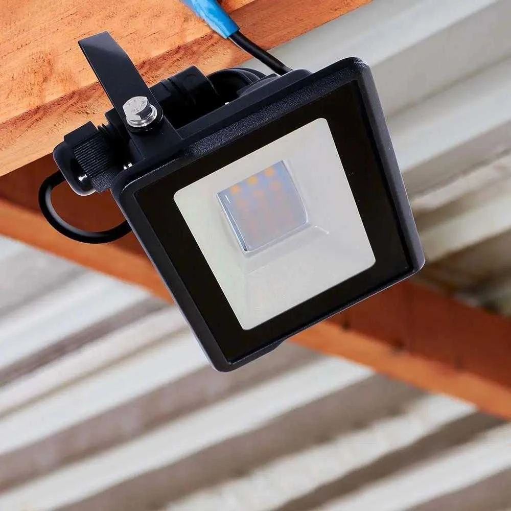 50W LED prožektorius V-TAC, juodu korpusu, 4000K