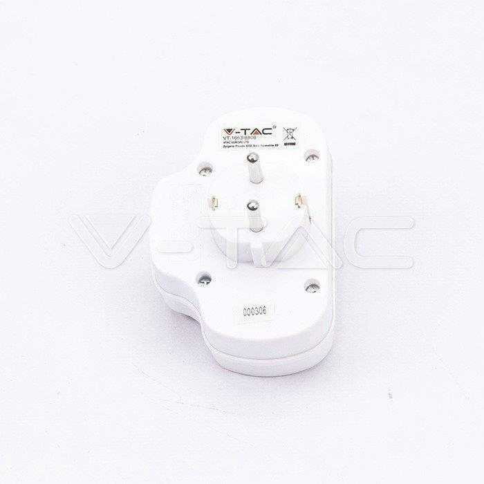 V-tac 3vietis lizdo adapteris, baltas, 2 jungtys 2,5A, viena 16A, su jungikliu