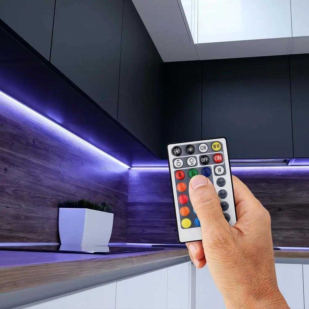 V-tac Wifi valdiklis su nuotolinio valdymo pultu, skirtas 3in1+RGB LED juostai, 28 mygtukai