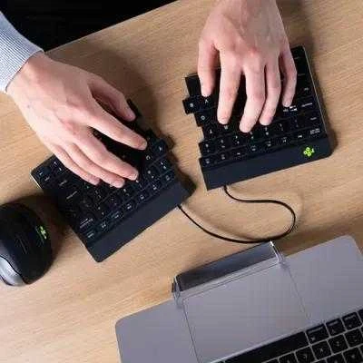 Belaidė klaviatūra kompaktowa juoda R-GO TOOLS WRL COMPACT BREAK/Juodas RGOSBUSWLBL