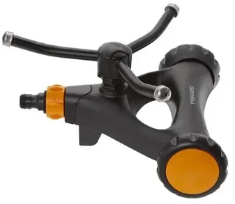 Fiskars besisukantis purkštuvas, metalinis, su ratukais 1023657