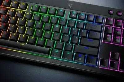 Razer | BlackWidow V4 Low-Profile HyperSpeed | Klaviatūra | Wireless | US | Bluetooth | Oranžinis Switches | Juodas