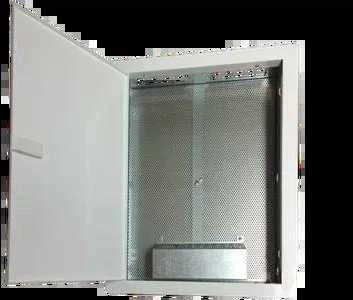 Korpusas/vietinė spintelė, multimedija 500x350x90, įleidžiama, perforuotos durys, 1 x lizdas. elektra, 14x lizdai Keystone ALANTEC
