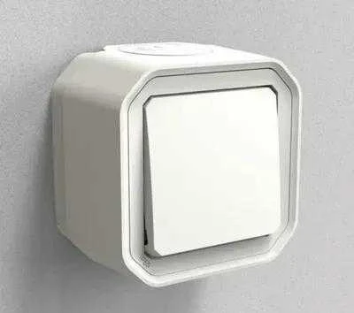 Legrand 069751L NAUJAS PLEXO 55 Laiptų jungiklių komplektas montuojamas ant paviršiaus 10 AX - 250V AC baltas 069751L