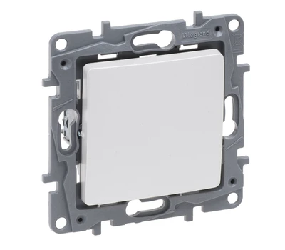 Legrand Niloe Selection Crosslink 10AX perlas 762404