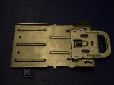 Legrand DPX3 160-PŁYTKA MOCUJĄCA NA TH35
