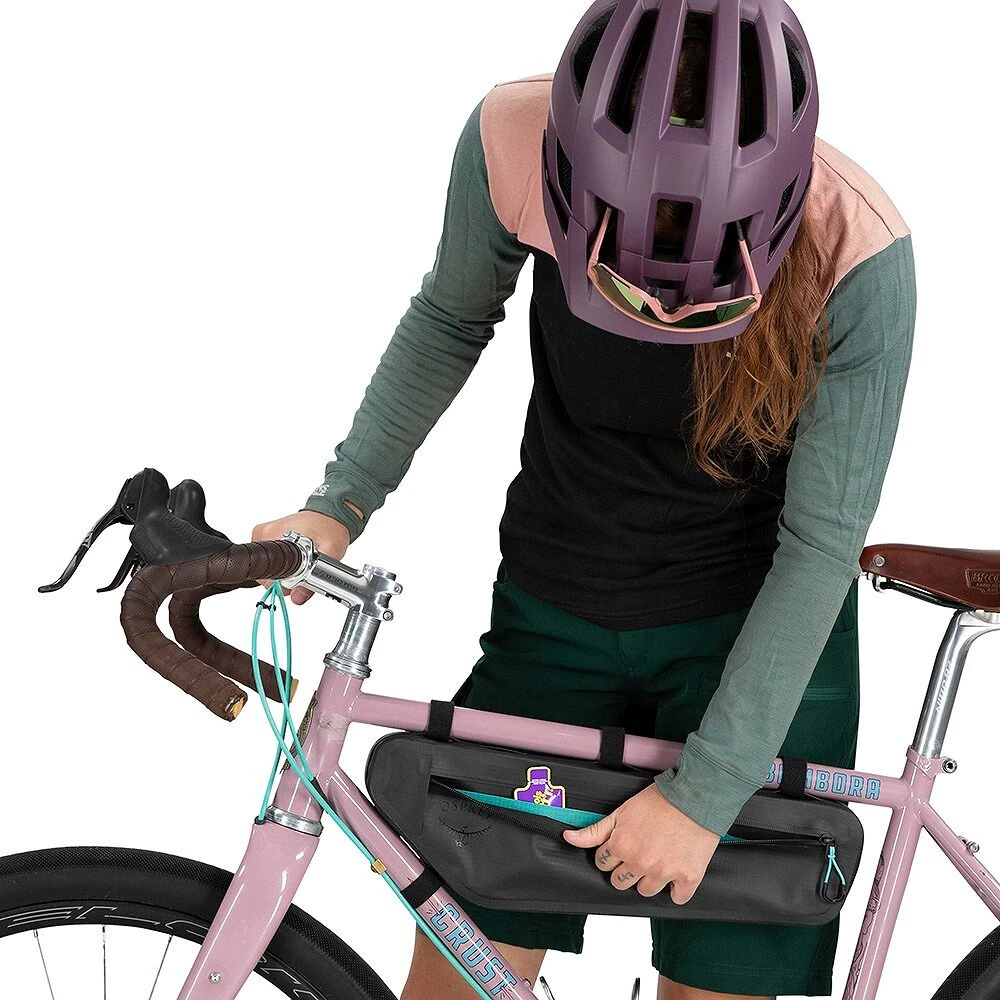Osprey Dviračio rėmo krepšys „Escapist Frame Bag“, dydis: M, juodos spalvos