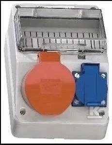 Polam-Nakło ZEST.ZASIL.40A GN.32A 3P+N+Z,10/16A 2P+Z