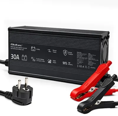 Qoltec Specjalistyczna kroviklis do akumulatora LiFePO4 12V | 30A | PF 0.9 | LED | Inteligentne ładowanie
