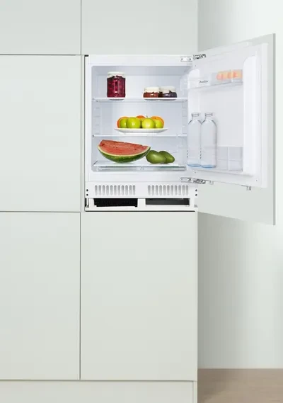 Amica UC162.4i(E) 135 litrų įmontuojamas šaldytuvas, Baltas