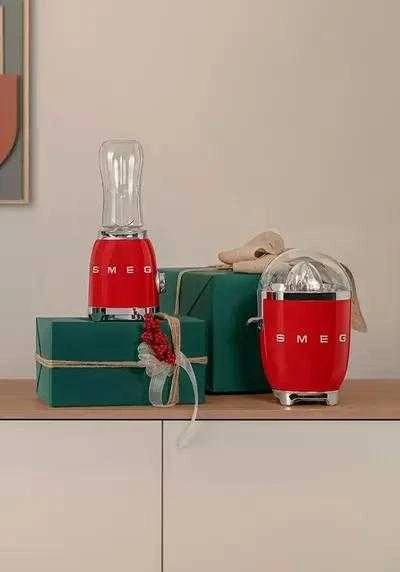 Blenderis - SMEG PBF01RDEU Kompaktiškas Asmeninis 2-greitis Dvigubas Peilis Raudonas