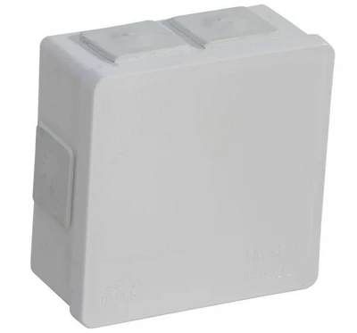 Tuščia ant paviršiaus montuojama dėžutė su 6 įvadais VIPLAST VP-02 click Baltas IP55 86x86x40mm 002-01