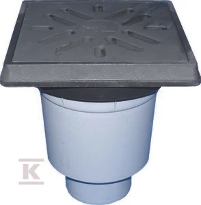 Lauko vertikalus trapas DN110 su ketaus grotelėmis 12.5t 500l/m+smil(HL606.1/1)