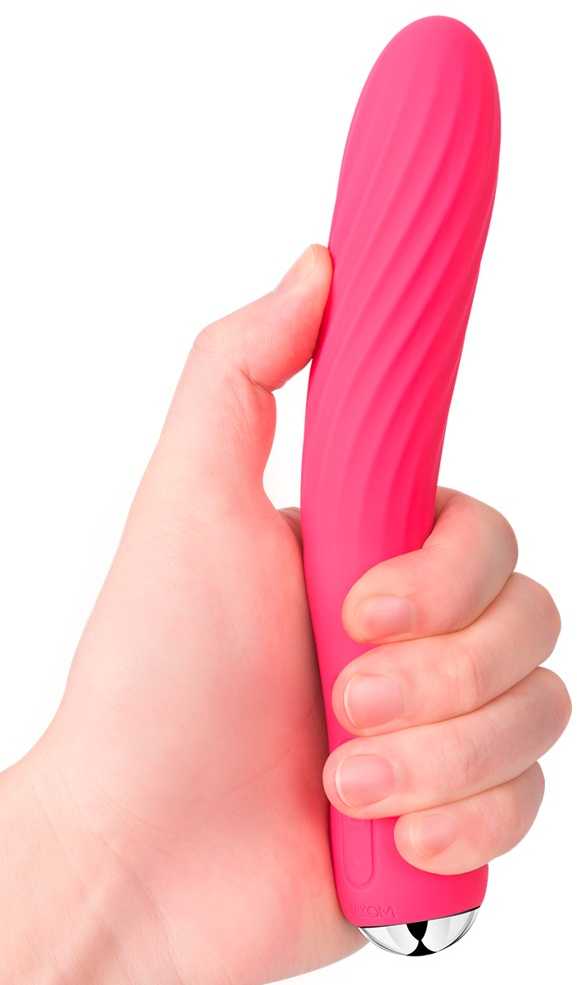 Anya Plum Raudona