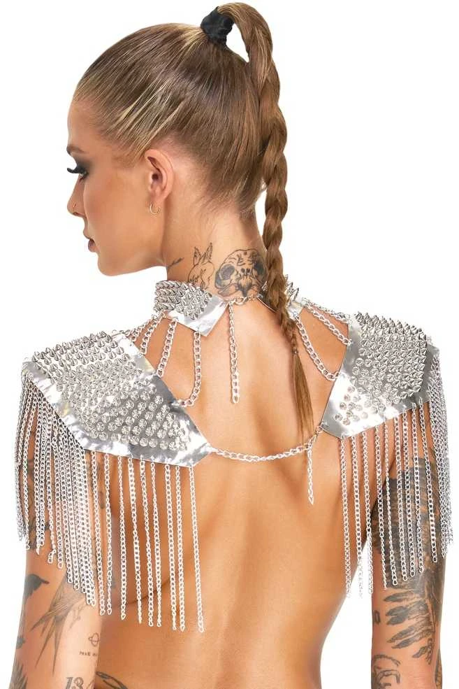 Collar Bloga dygliuota apykaklė ir petys