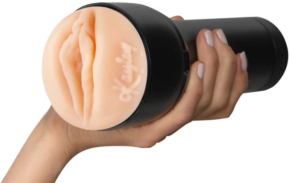 Kiiroo Pajuskite Kayley Gunner PBC