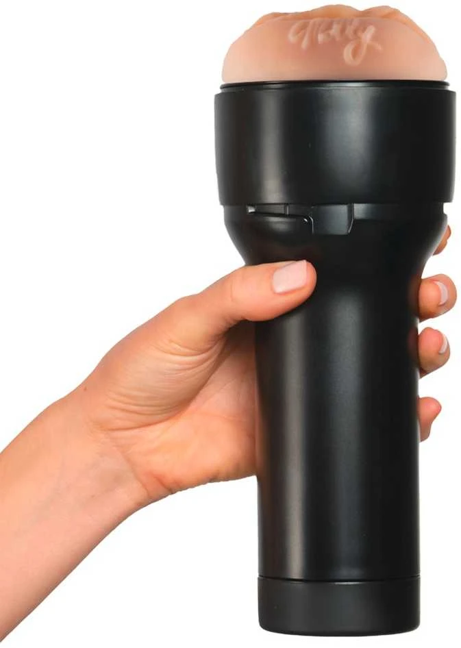 Kiiroo Pajuskite Molly Stewart PBC