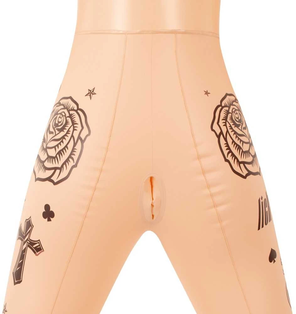 „NaughtyDollz“ tatuiruota sekso lėlė