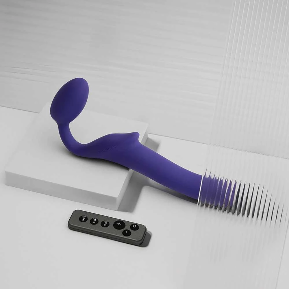 Strap On Me Vibrating Strap-On M Violetinė
