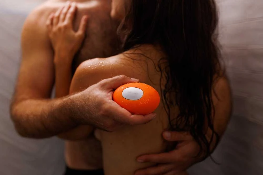 We-Vibe Temp Tangerine